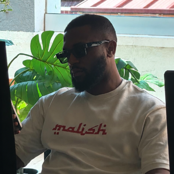 Malish OG Tee – Actitud Original